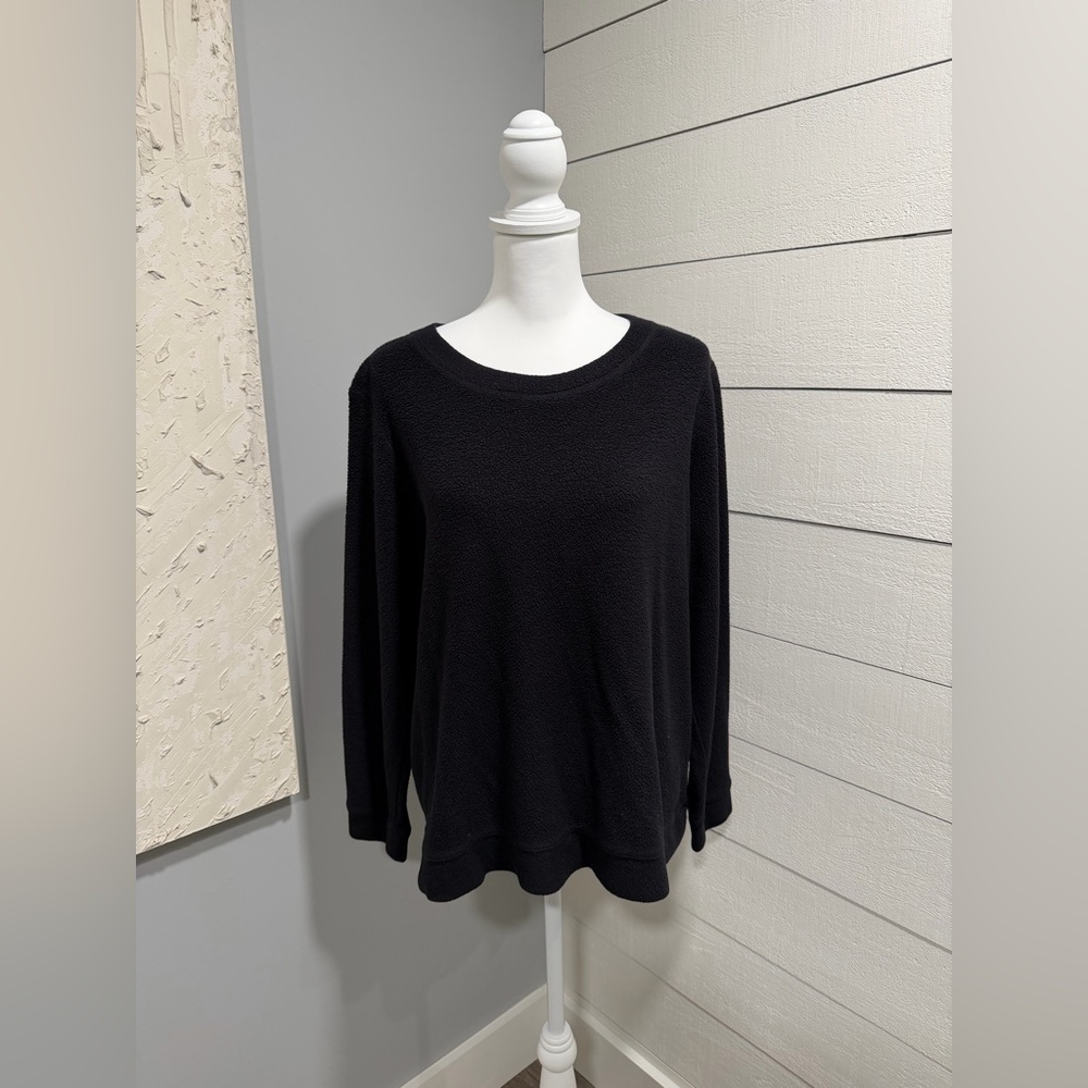 Denim&Co Woman’s Black Sherpa Sweatshirt
